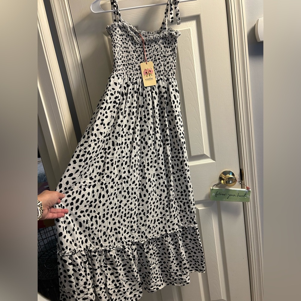 ⚜️Entro Black and White Dress